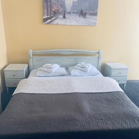 Euro Hotel Hostel Kovel Bagian luar foto