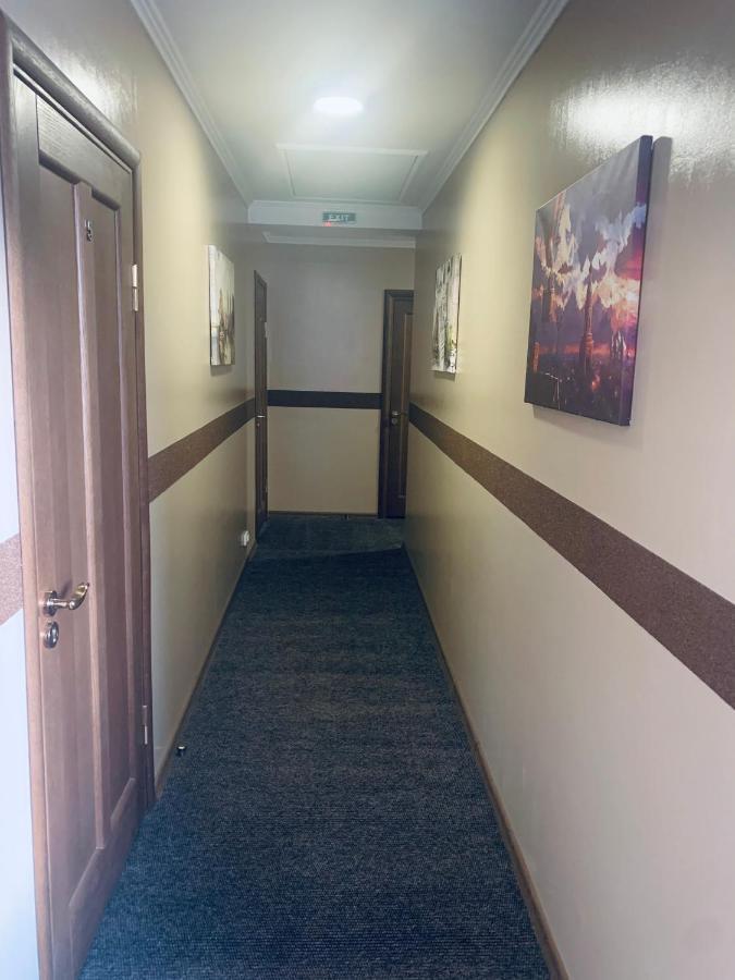 Euro Hotel Hostel Kovel Bagian luar foto
