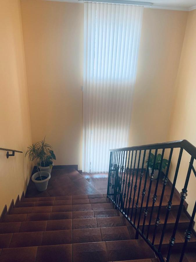 Euro Hotel Hostel Kovel Bagian luar foto