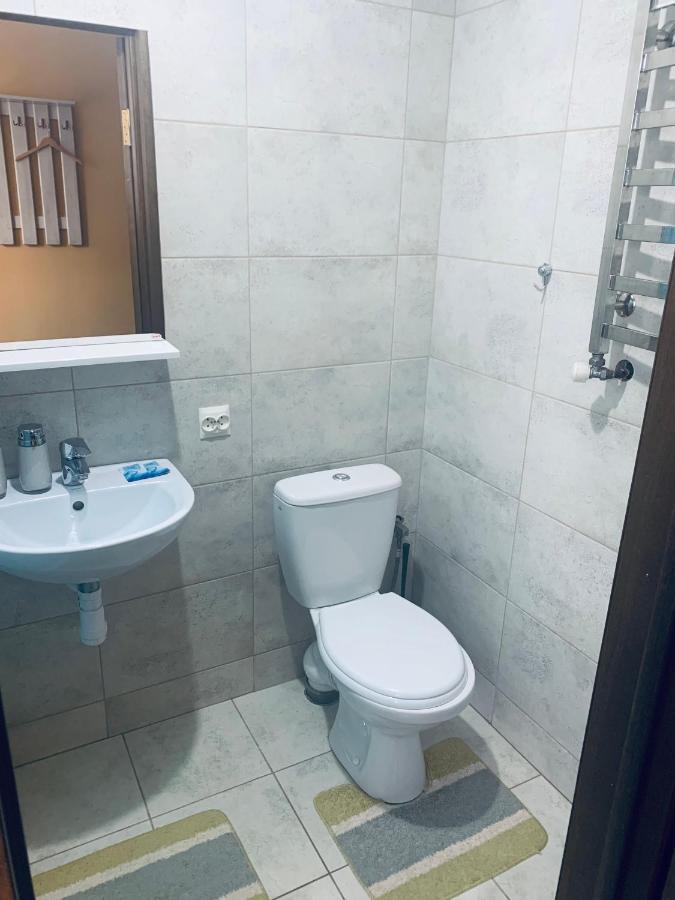 Euro Hotel Hostel Kovel Bagian luar foto
